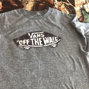 6 boys size large t-shirts all like new